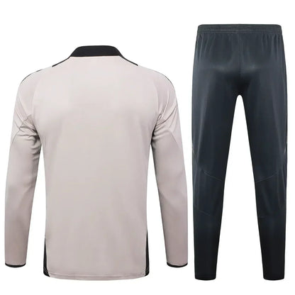 Conjunto Agasalho Real Madrid 24/25 Cinza Claro